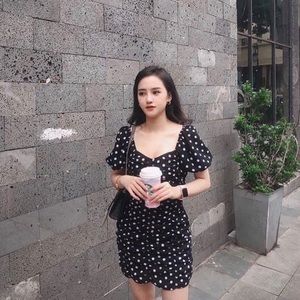 Polka dot elastic dress